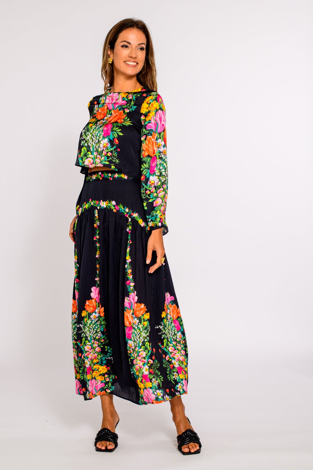 Phoebe Skirt in Centerpiece Black