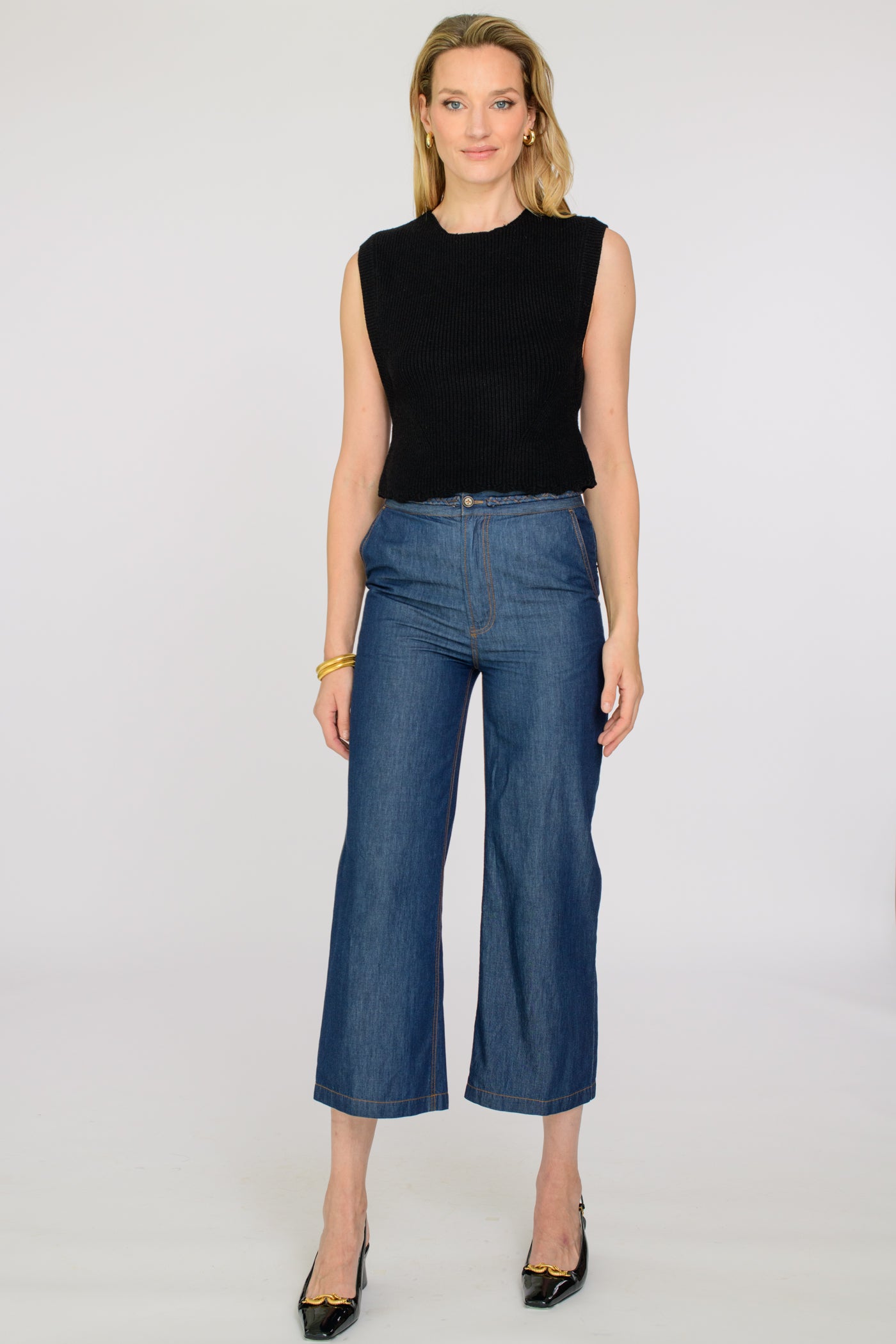 Heather Convertible Sweater in Black