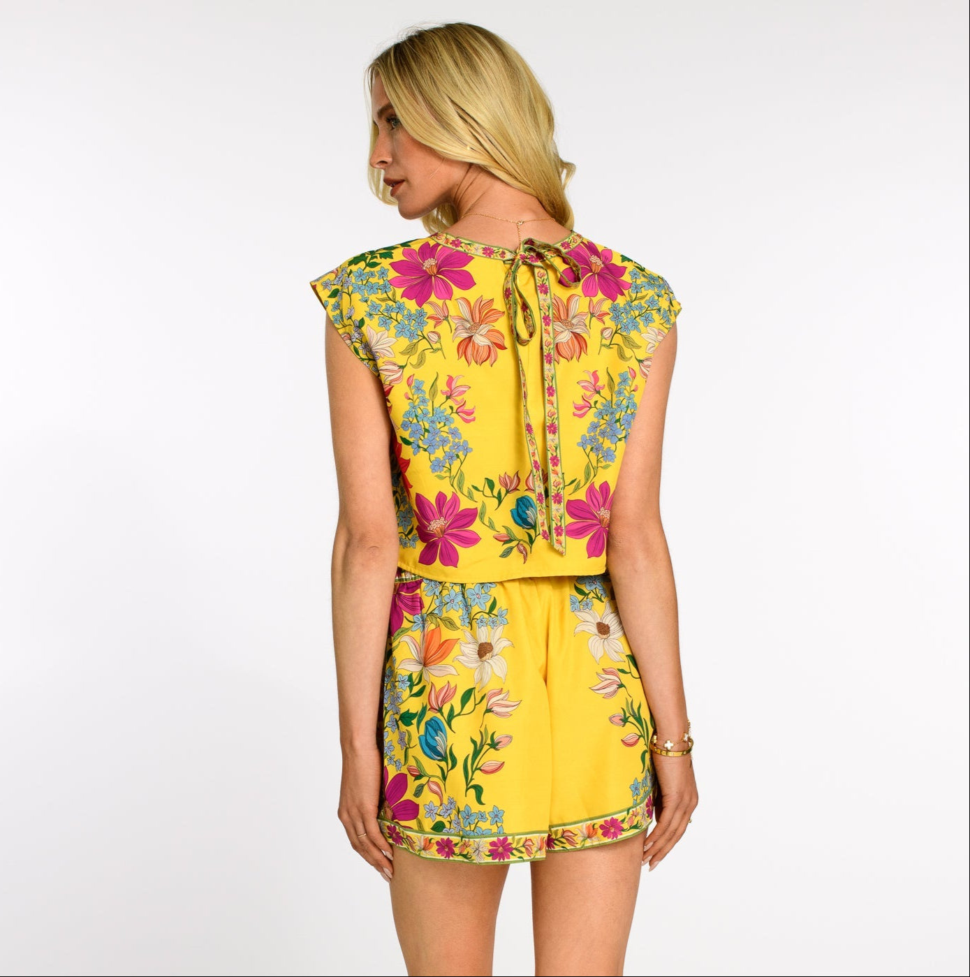Charlie Shorts in Tapestry Yellow